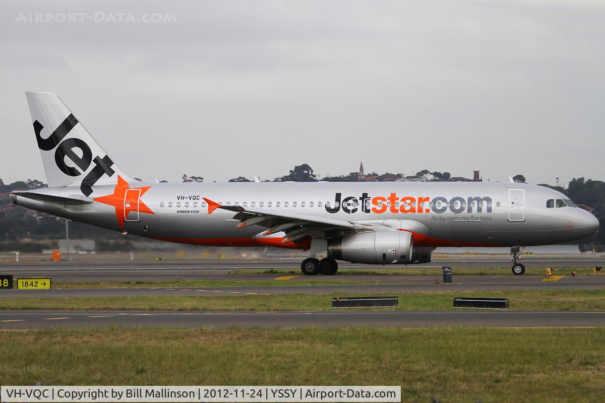 VH-VQC, 2008 Airbus A320-232 C/N 3668, taxiing from 34R
