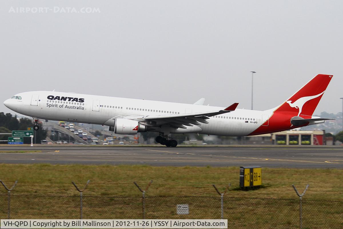 VH-QPD, 2004 Airbus A330-303 C/N 0574, rotating from 16R
