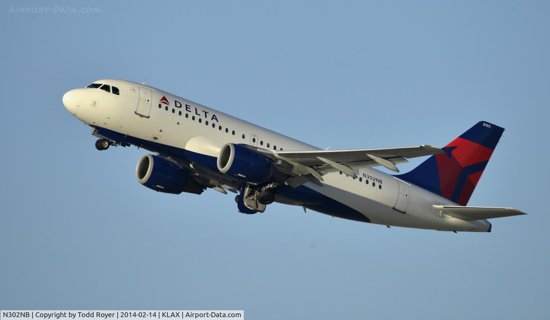 N302NB, 1999 Airbus A319-114 C/N 1062, Departing LAX on 25R