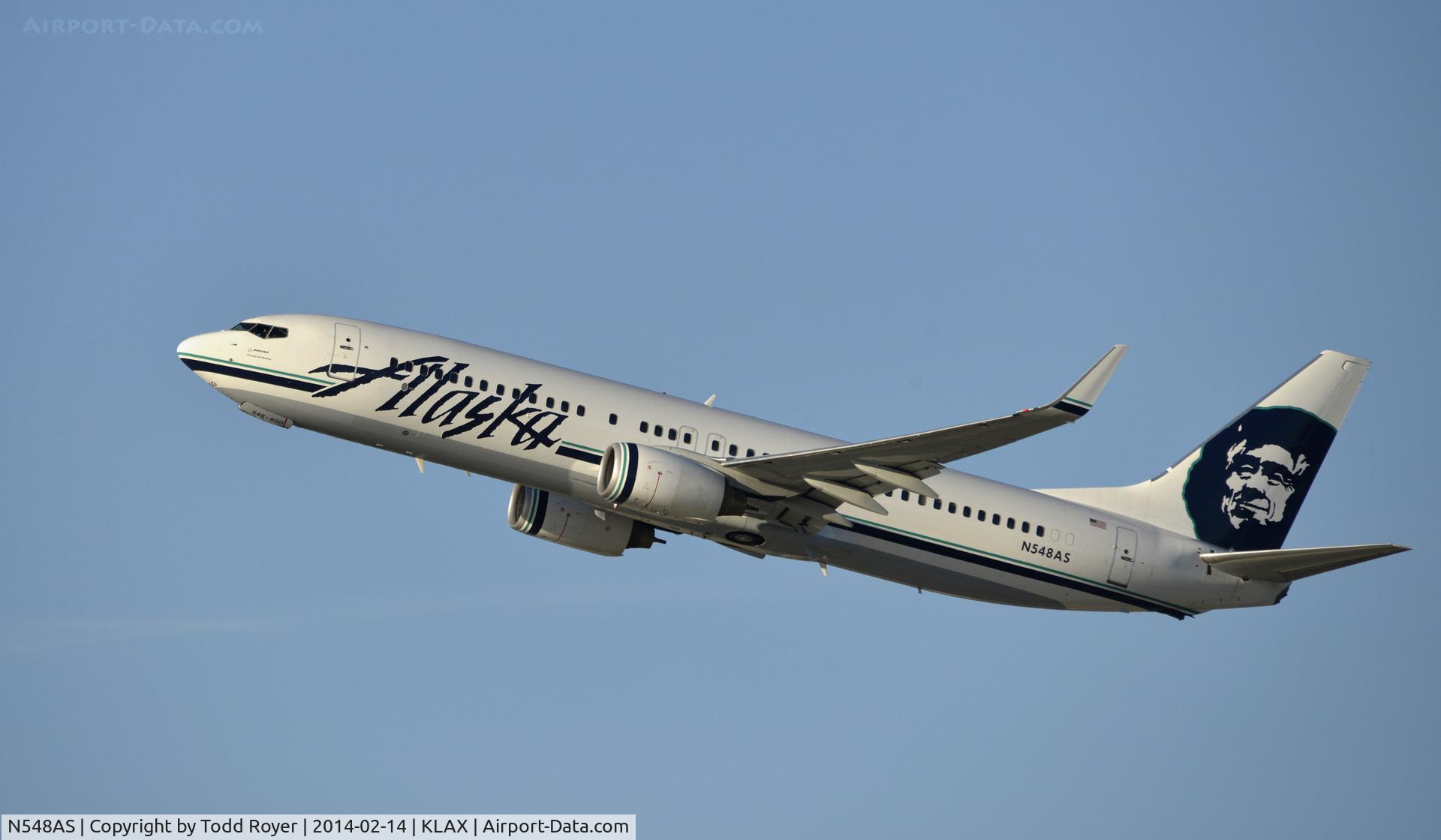 N548AS, 2005 Boeing 737-890 C/N 30020, Departing LAX on 25R