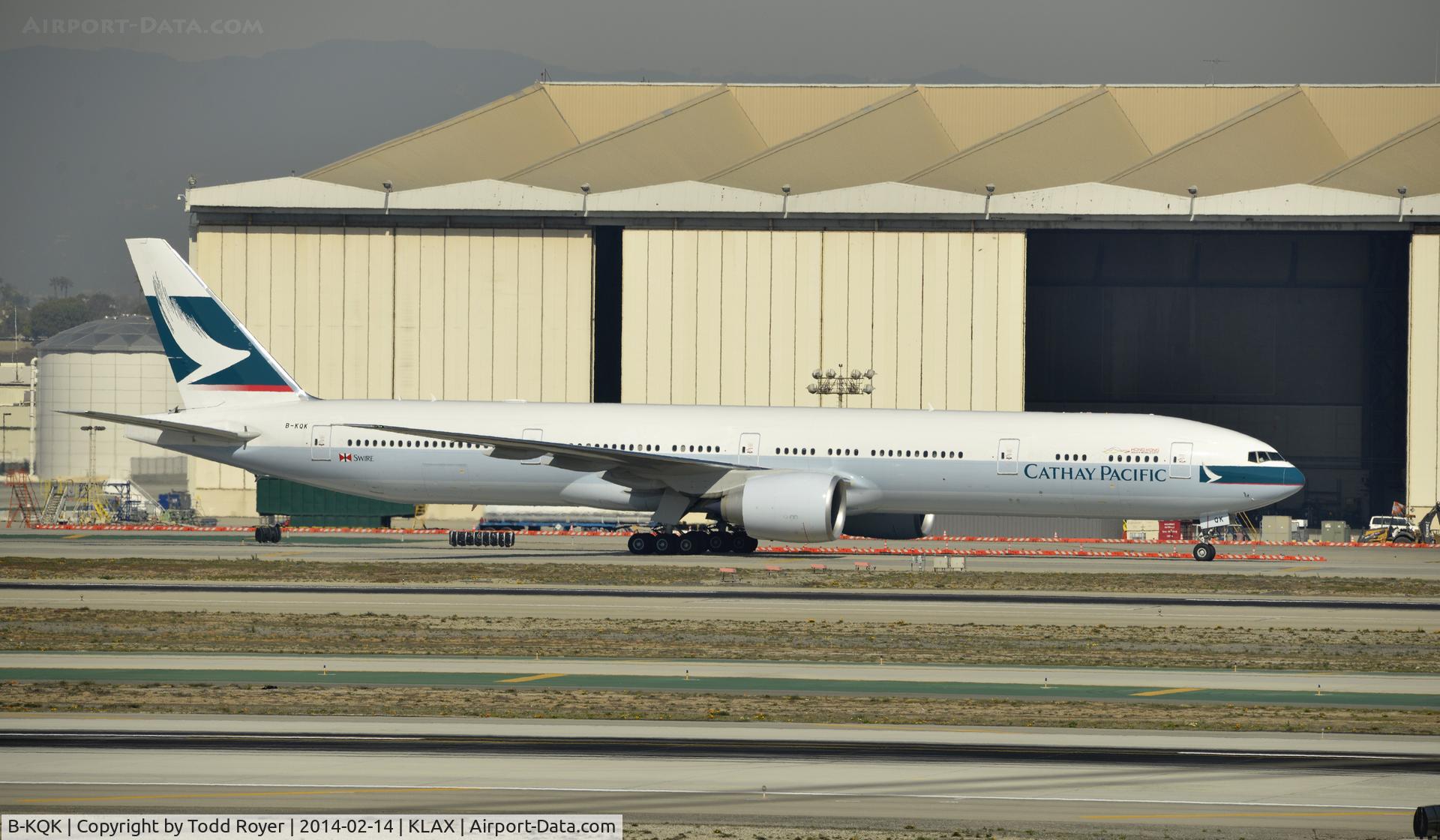 B-KQK, 2013 Boeing 777-367/ER C/N 41430, Taxiing to parking at LAX