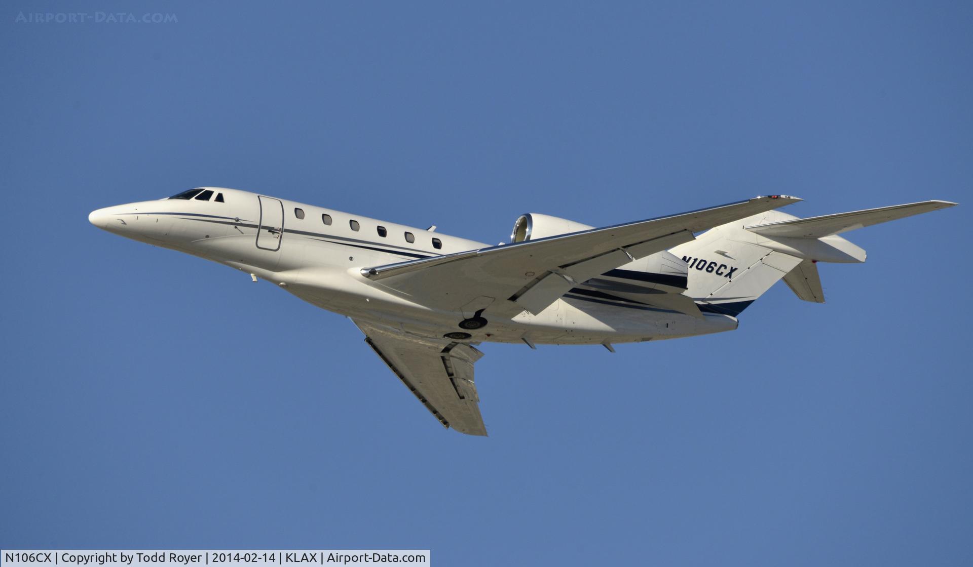 N106CX, 2000 Cessna 750 Citation X Citation X C/N 750-0106, Departing LAX