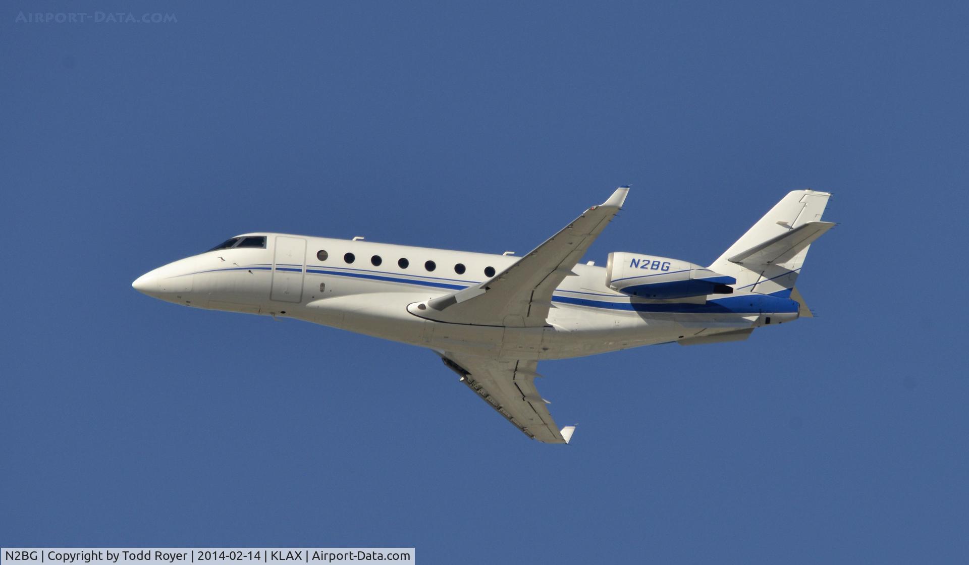 N2BG, 2002 Israel Aircraft Industries Gulfstream 200 C/N 064, Departing LAX