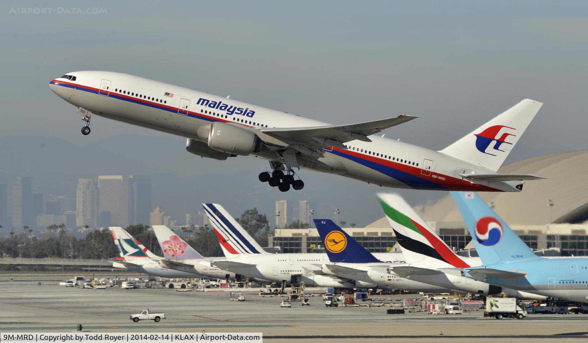 9M-MRD, 1997 Boeing 777-2H6/ER C/N 28411, Departing LAX on 25R