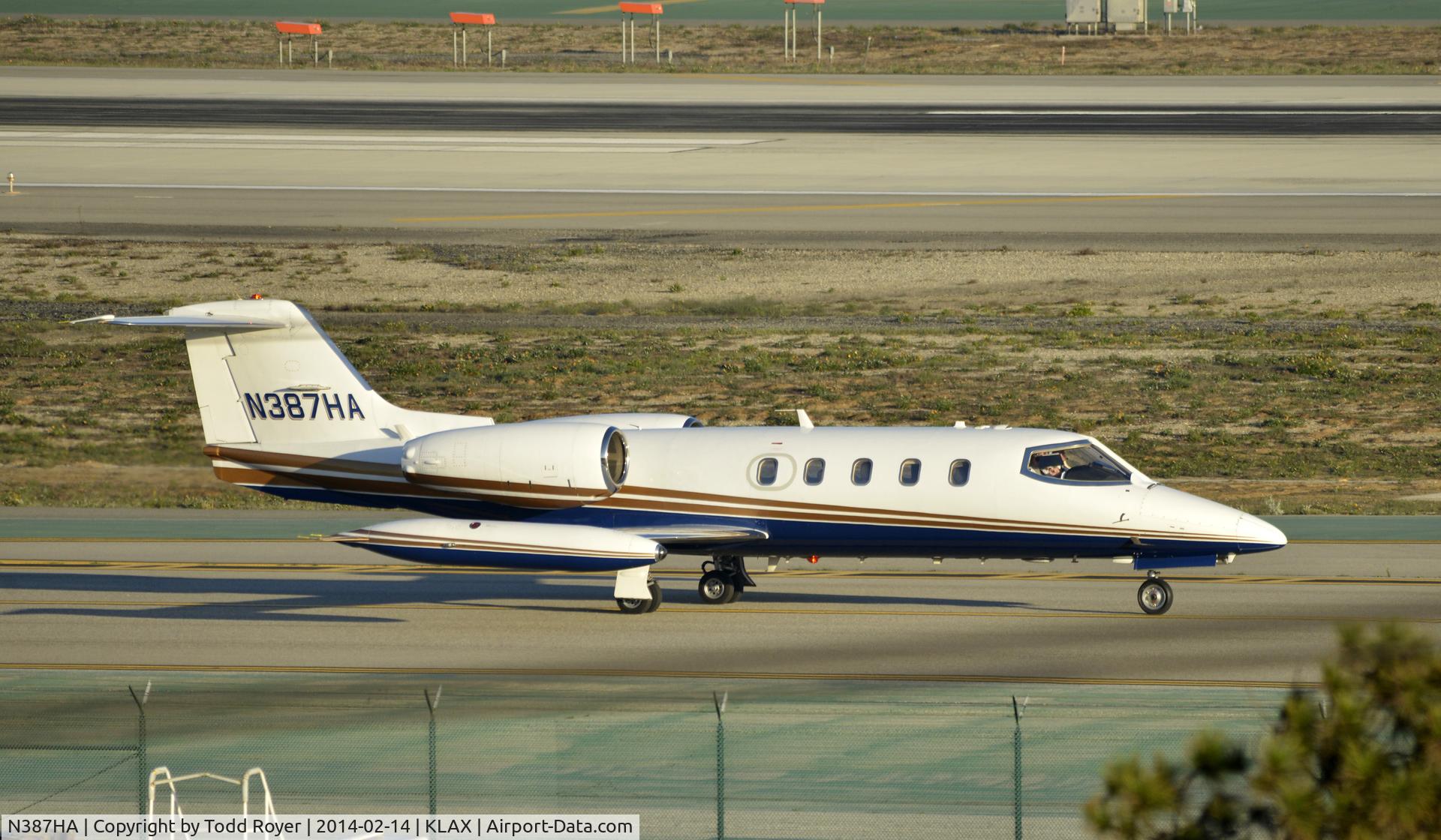 N387HA, 1979 Gates Learjet 35A C/N 251, Taxiing to parking at LAX