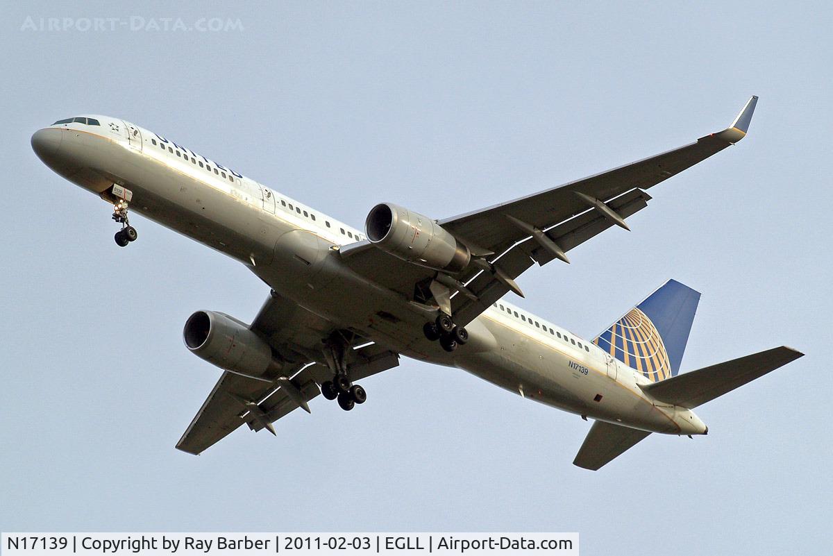 N17139, 2000 Boeing 757-224 C/N 30352, Boeing 757-224 [30352] (United Airlines) Home~G 03/02/2011. On approach 27R.