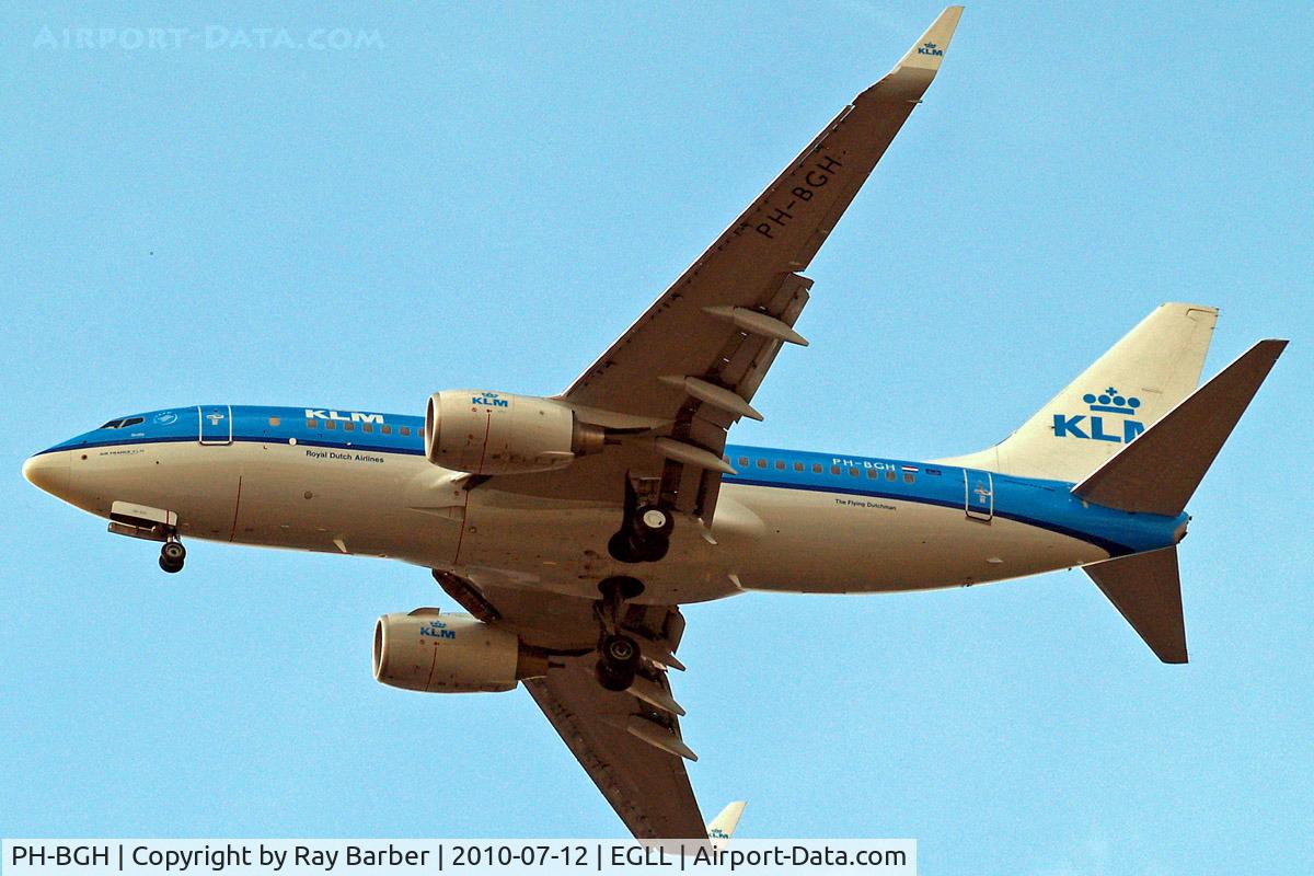 PH-BGH, 2009 Boeing 737-7K2 C/N 38053, Boeing 737-7K2 [38053] (KLM Royal Dutch Airlines) Home~G 12/07/2010. On approach 27R