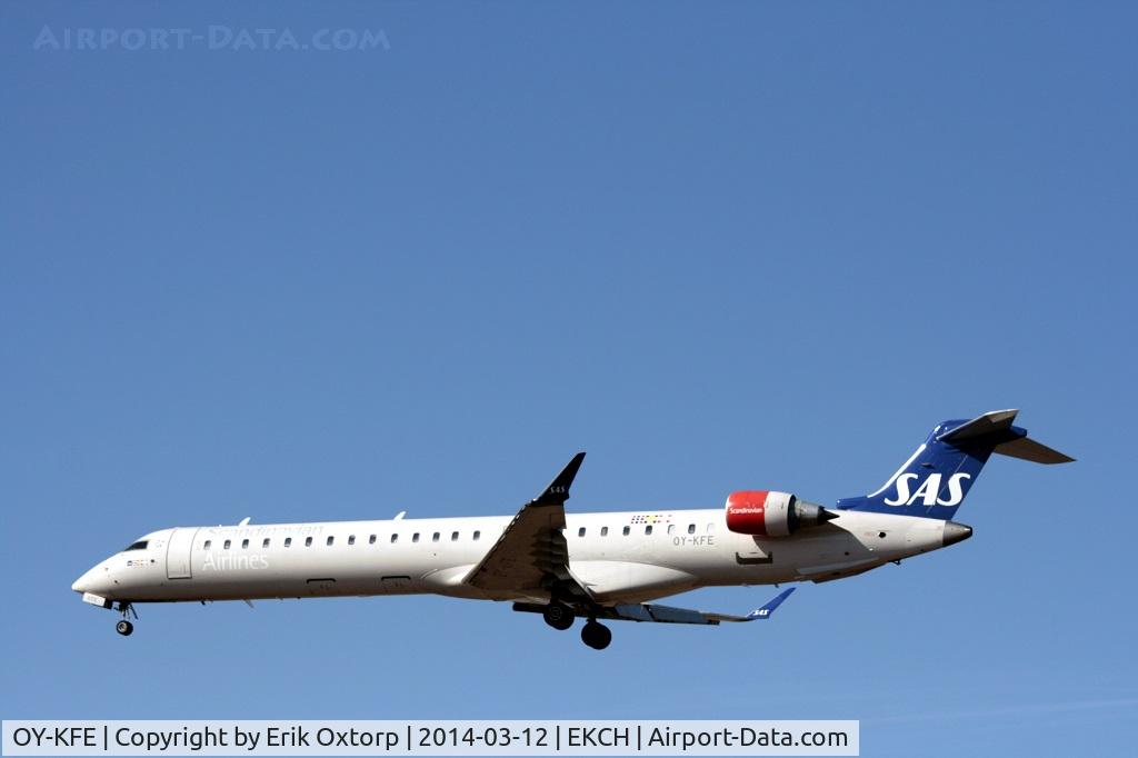 OY-KFE, 2009 Bombardier CRJ-900ER (CL-600-2D24) C/N 15224, OY-KFE landing on rw 22L