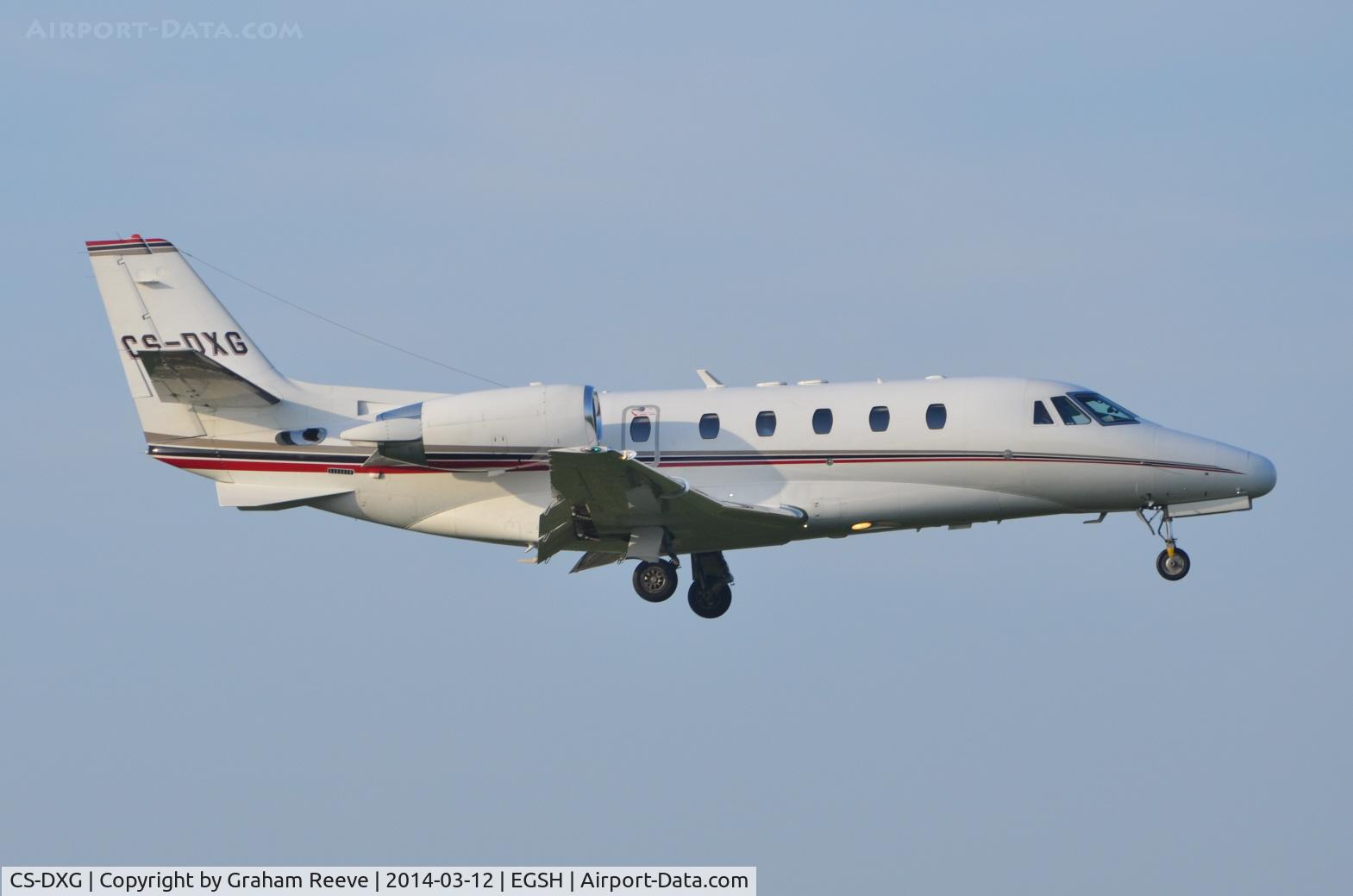 CS-DXG, 2005 Cessna 560XLS Citation Excel C/N 560-5595, About to land on 09.