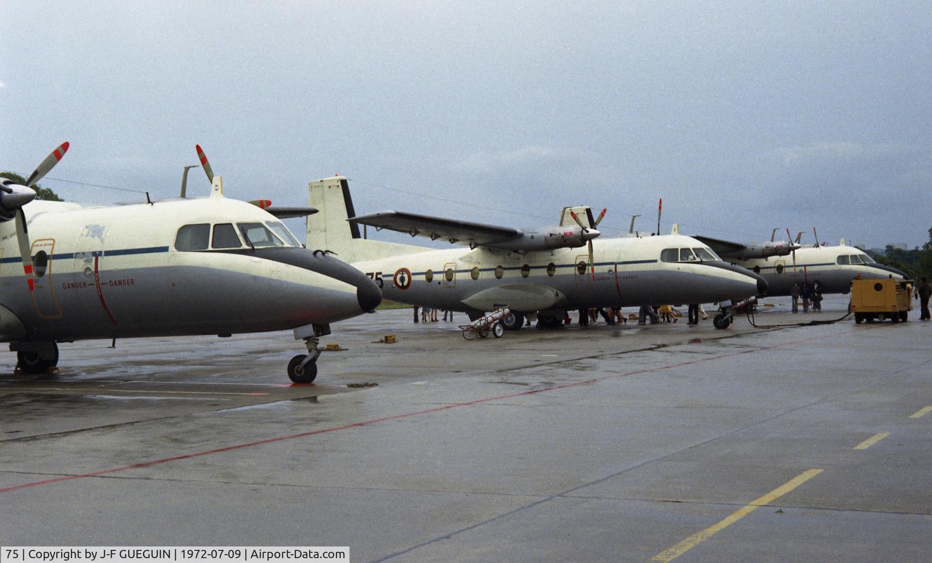 75, Aerospatiale N-262E Fregate C/N 75, Open day at Lann-Bihouée French Navy airbase on 1972-07-09; aircrafts of escadrille 2S (n° 71 (left), n° 75 (centre), n° 73 (right))
