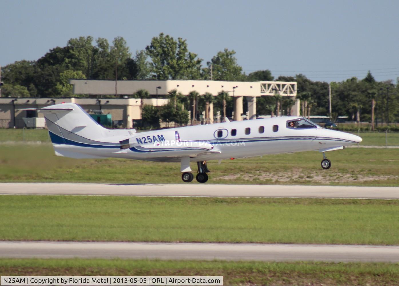 N25AM, Gates Learjet 25D C/N 321, Lear 25D