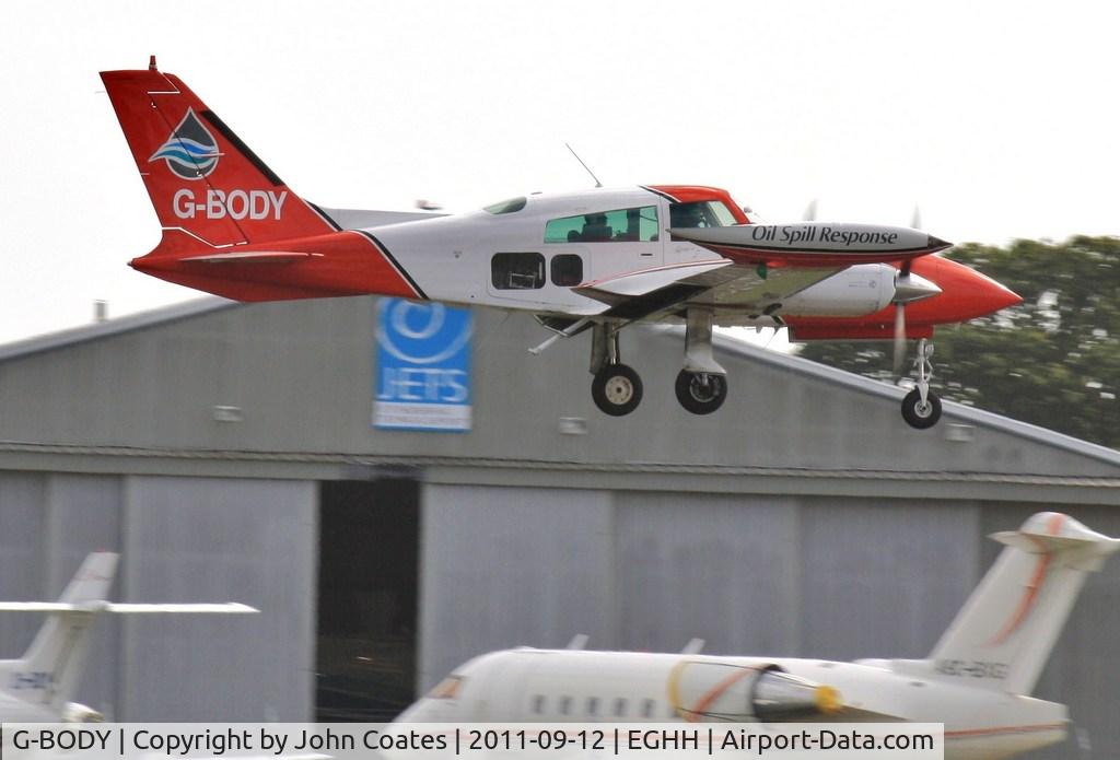 G-BODY, 1979 Cessna 310R C/N 310R-1503, Delayed touchdown