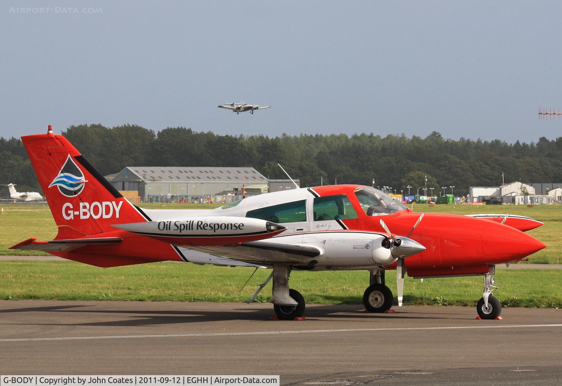 G-BODY, 1979 Cessna 310R C/N 310R-1503, At Signatures