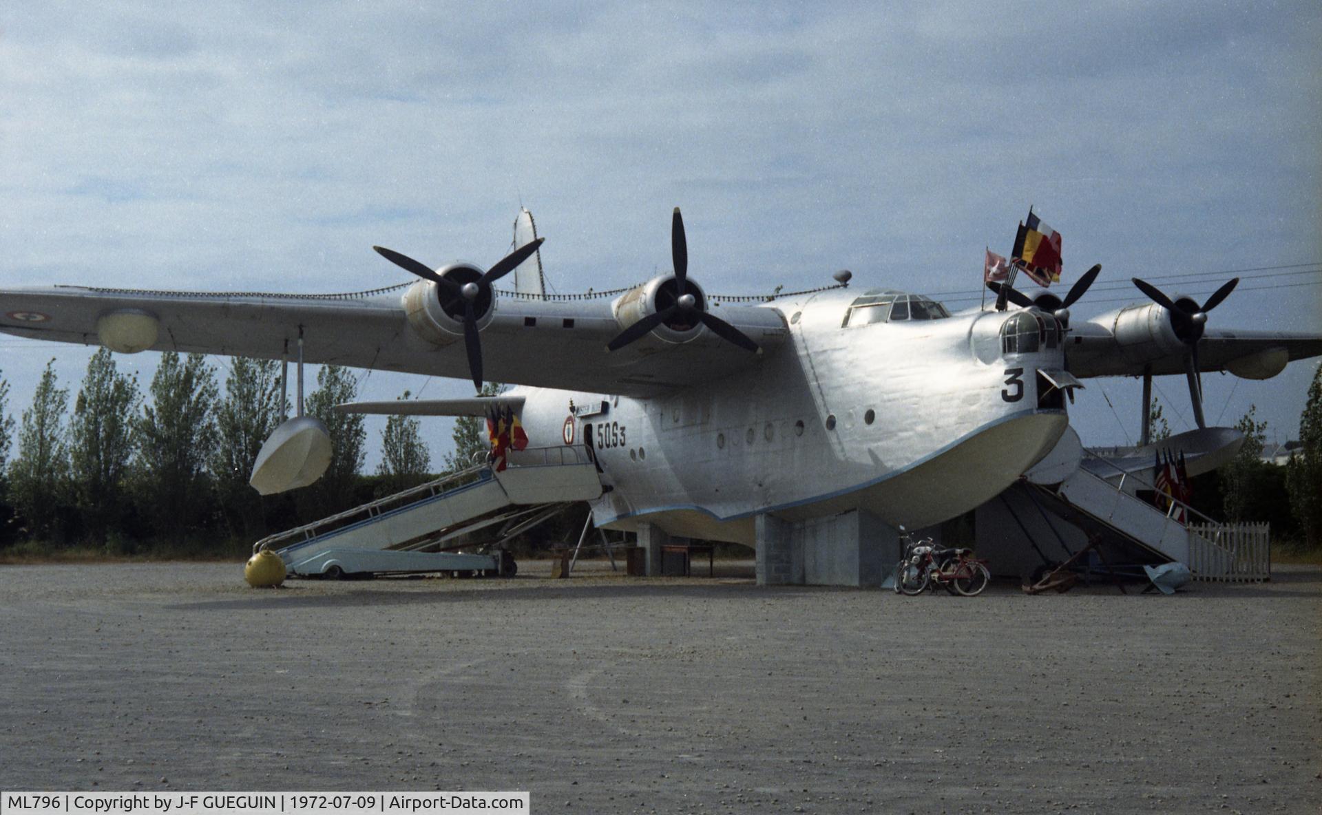 ML796, 1944 Short S.25 Sunderland Mk.V C/N SH.1071, View of ML796 when she was still preserved at Lann-Bihouée French Navy airbase as 50.S-3 (open day at Lann-Bihouée airbase , July 09, 1972).