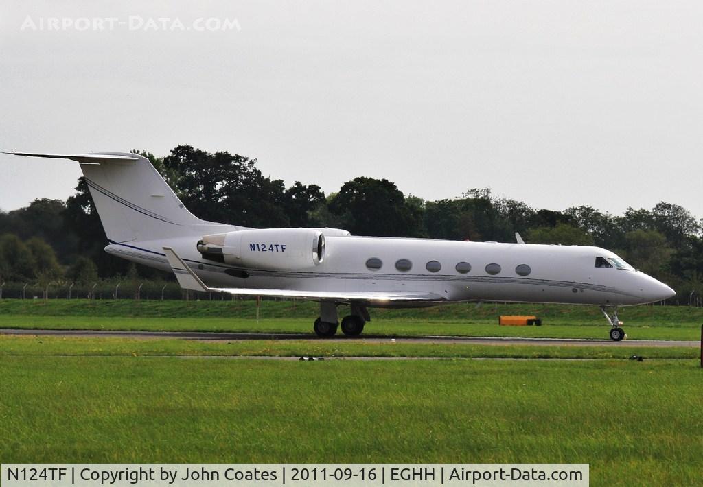 N124TF, Gulfstream Aerospace G-IV C/N 1004, Arriving 26
