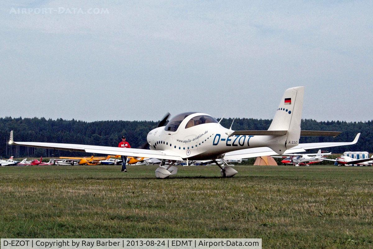 D-EZOT, 2011 Aquila A210 (AT01) C/N AT01-228, Aquila A.210 [AT01-228] Tannheim~D 24/08/2013