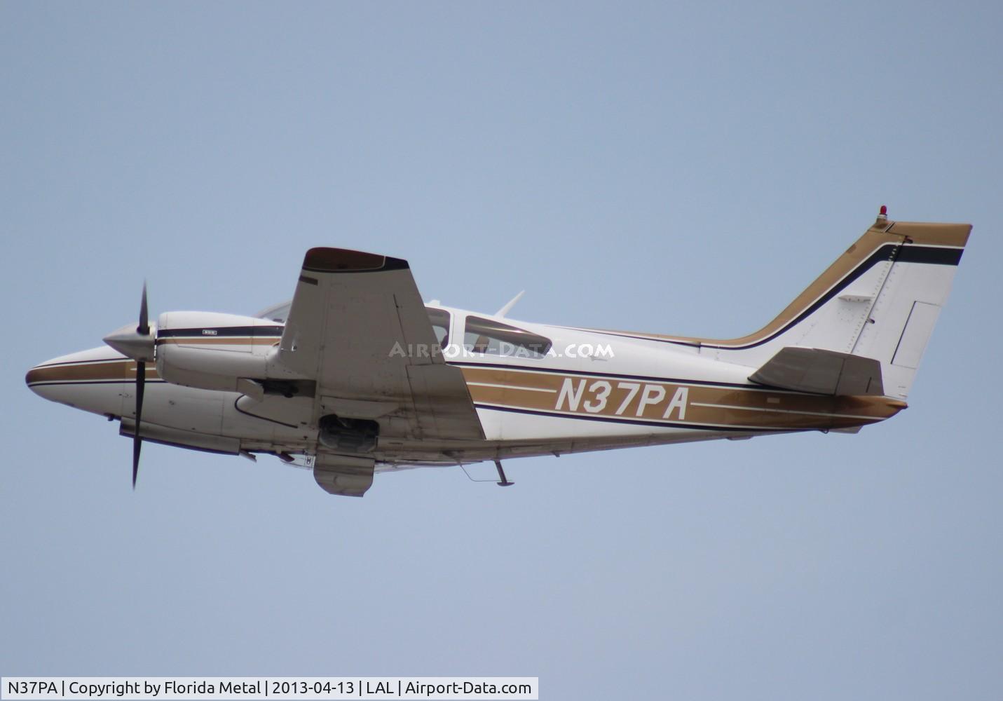 N37PA, 1969 Beech 95-B55 Baron Baron C/N TC-1267, Beech 55 Baron