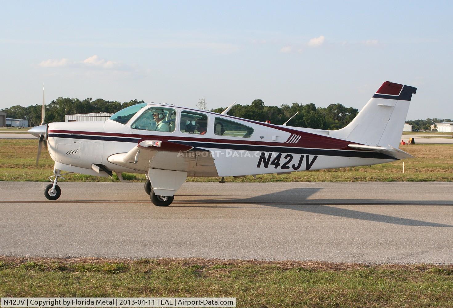 N42JV, 1980 Beech F33A Bonanza C/N CE-913, Beech F33A