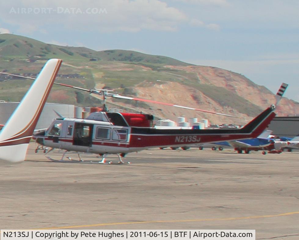 N213SJ, 1973 Bell 212 C/N 30589, N213SJ Bell 212 at Skypark, UT