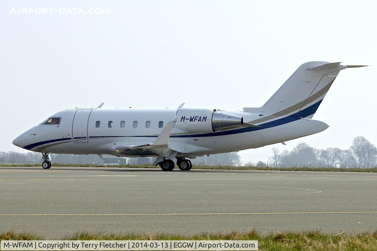 M-WFAM, 2012 Bombardier Challenger 605 (CL-600-2B16) C/N 5914, Bombardier CL605, c/n: 5914 at Luton