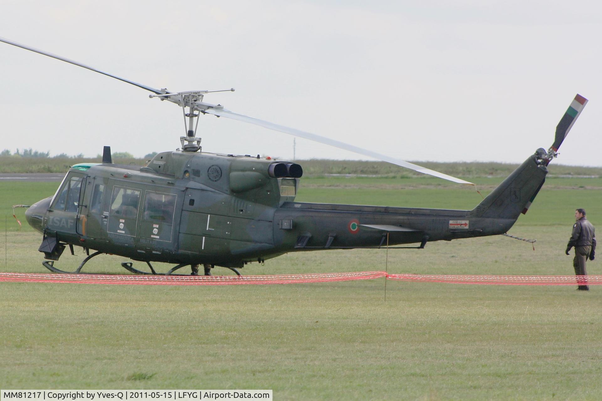 MM81217, Agusta AB-212AM C/N 5832, Agusta AB-212AM, Cambrai-Niergnies Airfield (LFYG) open day Tiger Meet 2011