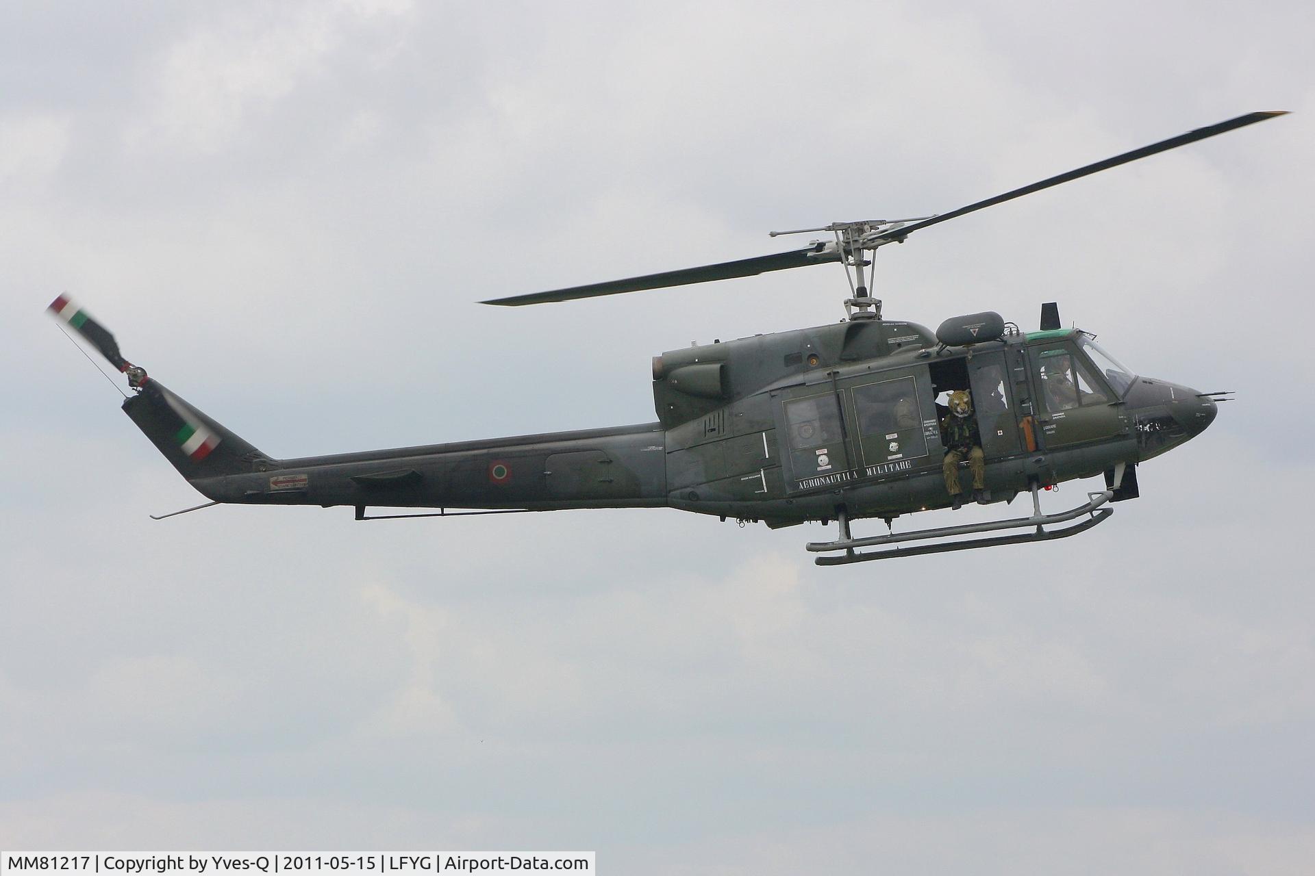 MM81217, Agusta AB-212AM C/N 5832, Agusta AB-212AM, Cambrai-Niergnies Airfield (LFYG) open day Tiger Meet 2011