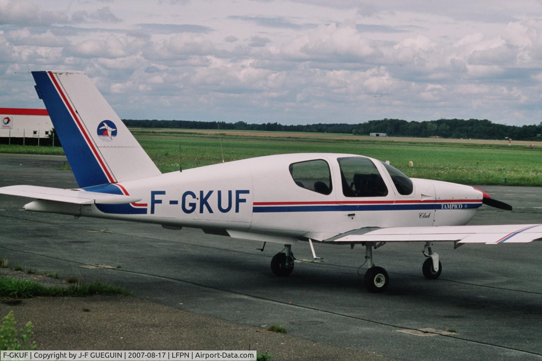 F-GKUF, 1990 Socata TB-9 Tampico C/N 1147, Parked at Paris/Toussus-le-Noble airport.