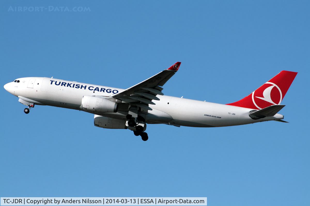 TC-JDR, 2012 Airbus A330-243F C/N 1344, Departing runway 19R.