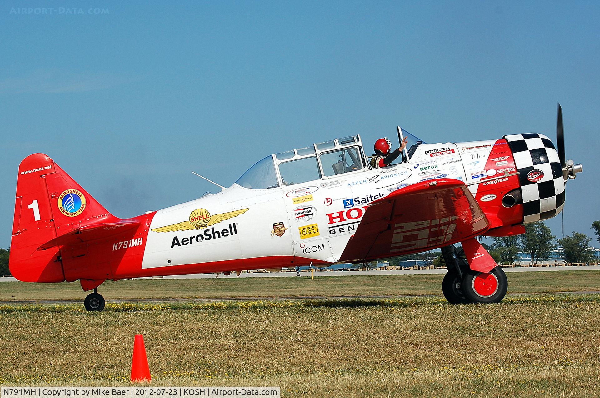 N791MH, 1951 North American T-6G Texan C/N 182-478, N791MH @ OSH