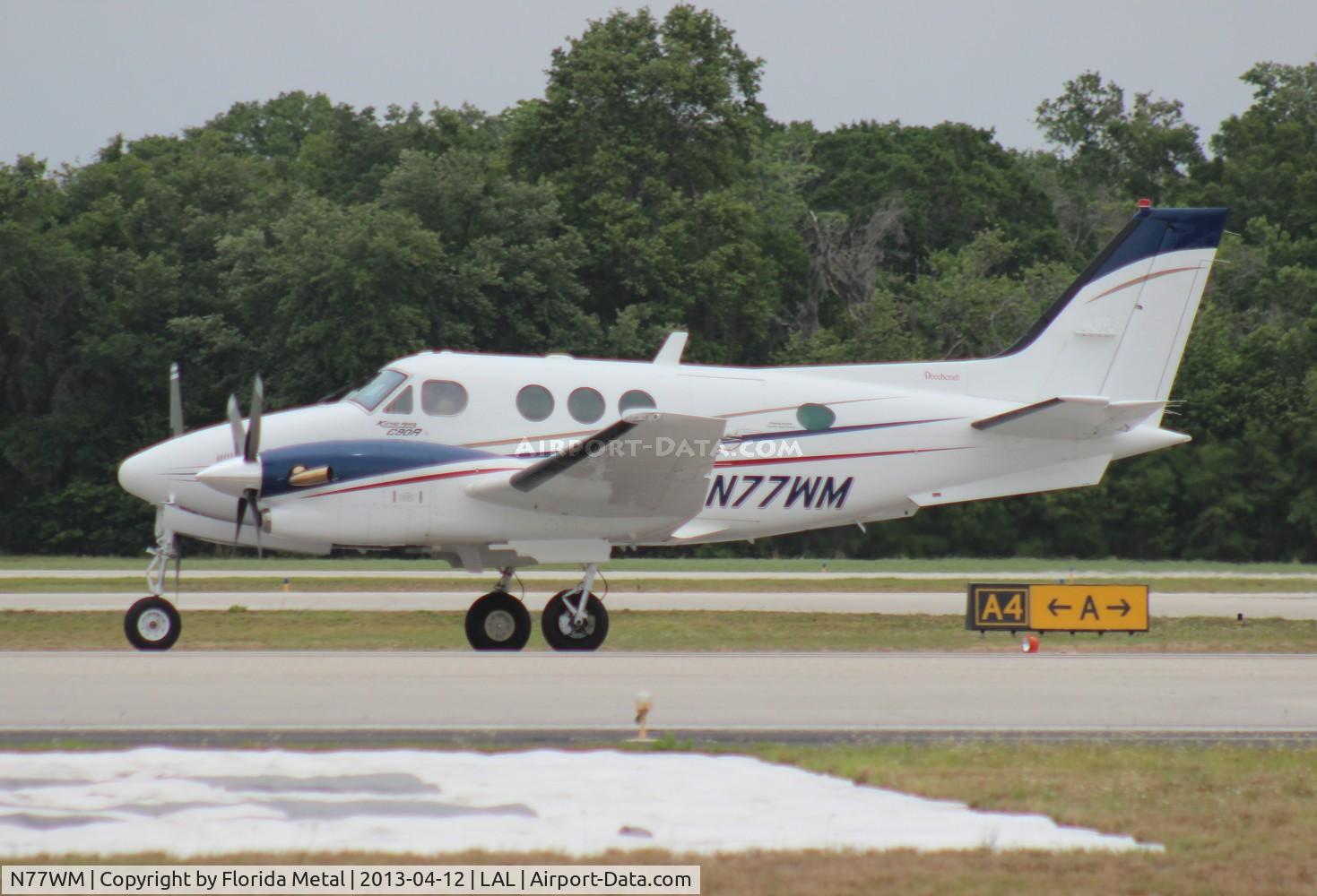 N77WM, 1986 Beech C90 King Air C/N LJ-1133, Beech C90
