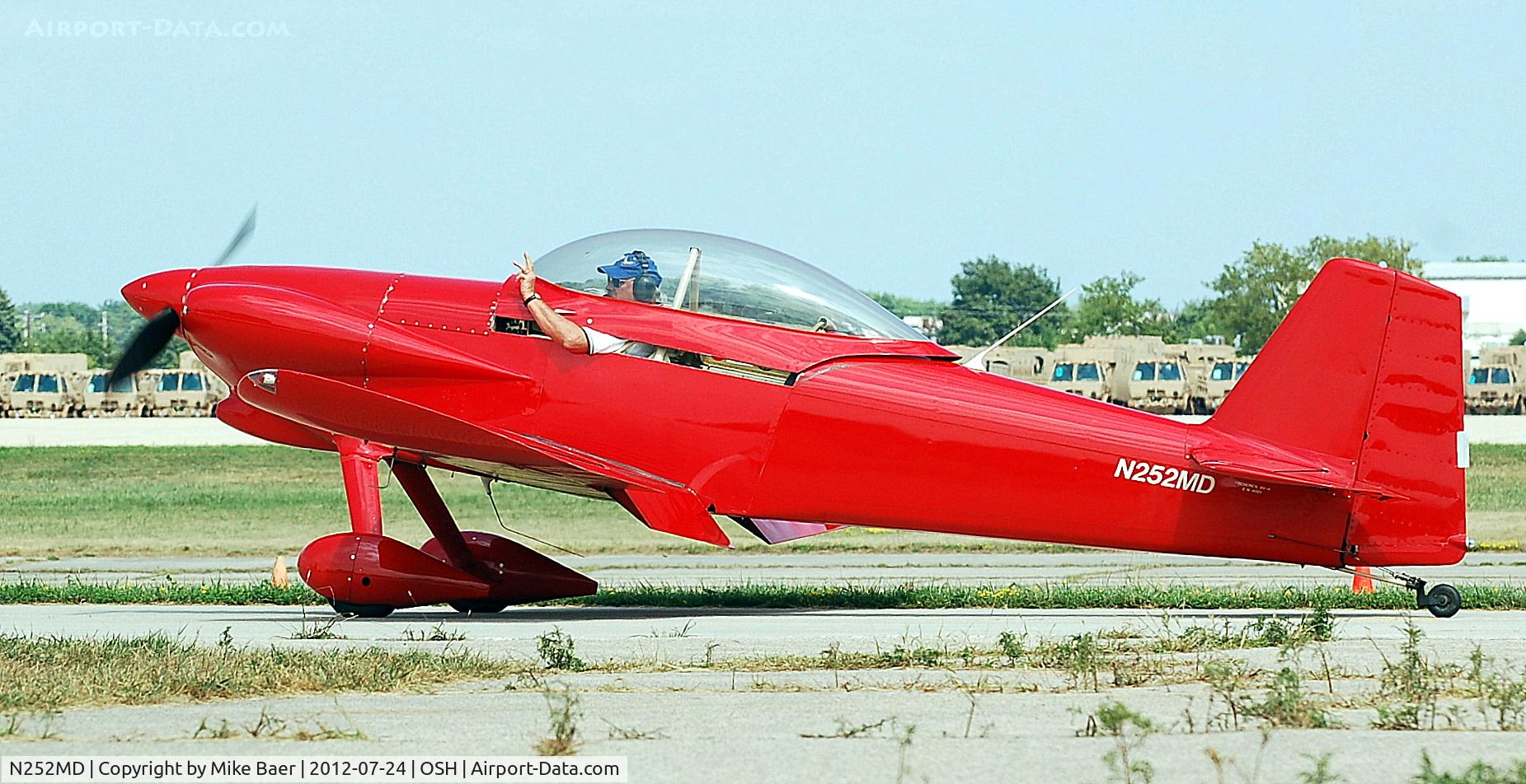 N252MD, 1993 Vans RV-4 C/N 4001, N252MD @ OSH