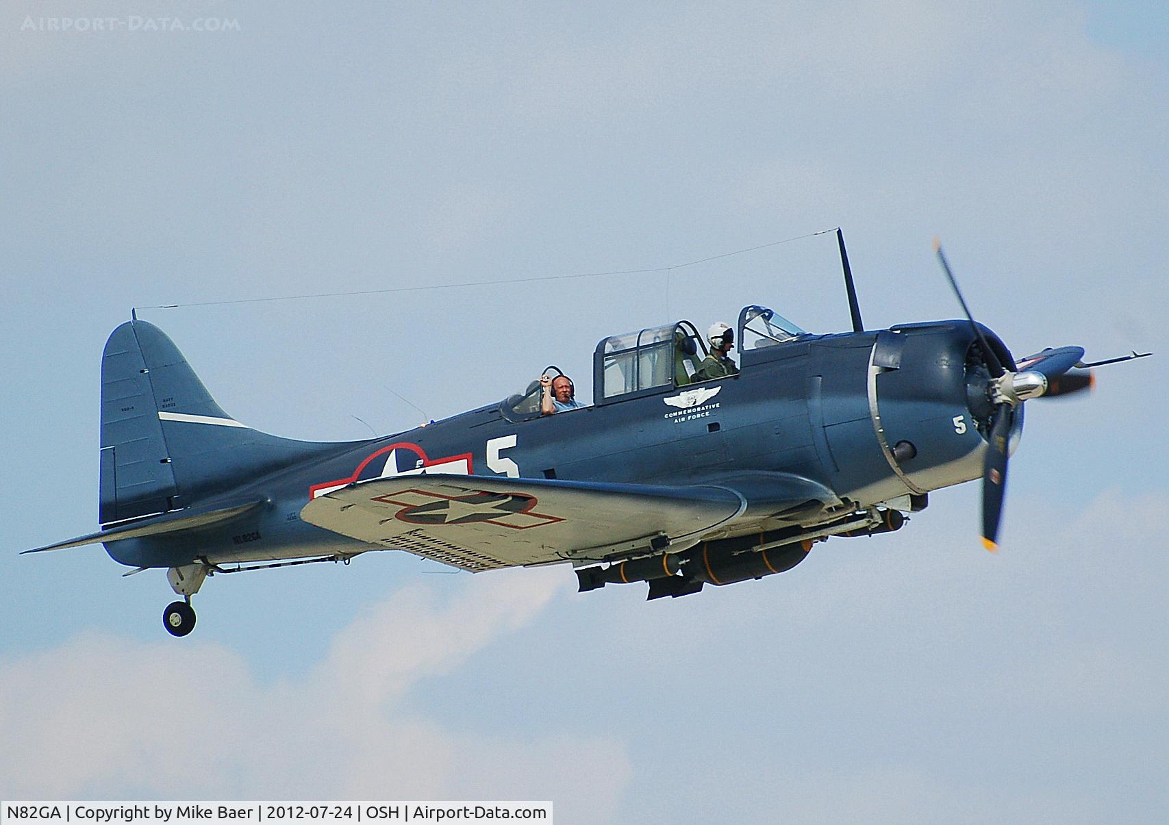 N82GA, Douglas SBD-5 Dauntless C/N 54532, NL82GA @ OSH