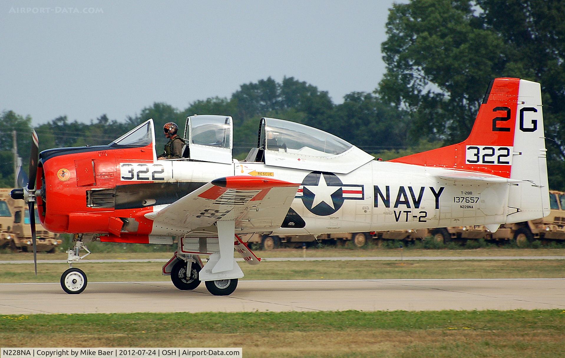 N228NA, North American T-28B Trojan C/N 200-20 (137657), N228NA @ OSH