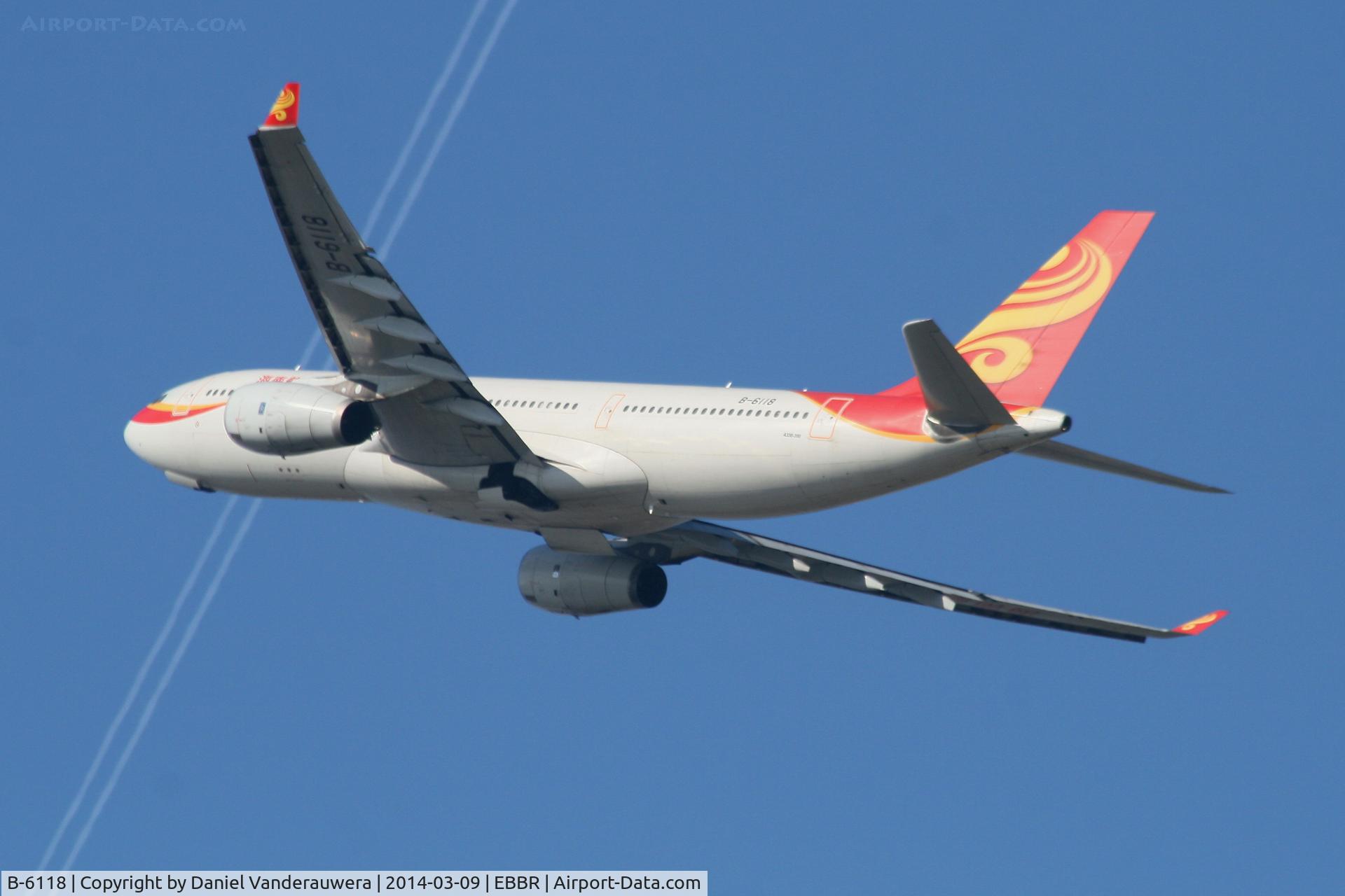 B-6118, 2007 Airbus A330-243 C/N 881, Flight HU492 is climbing from RWY 25R