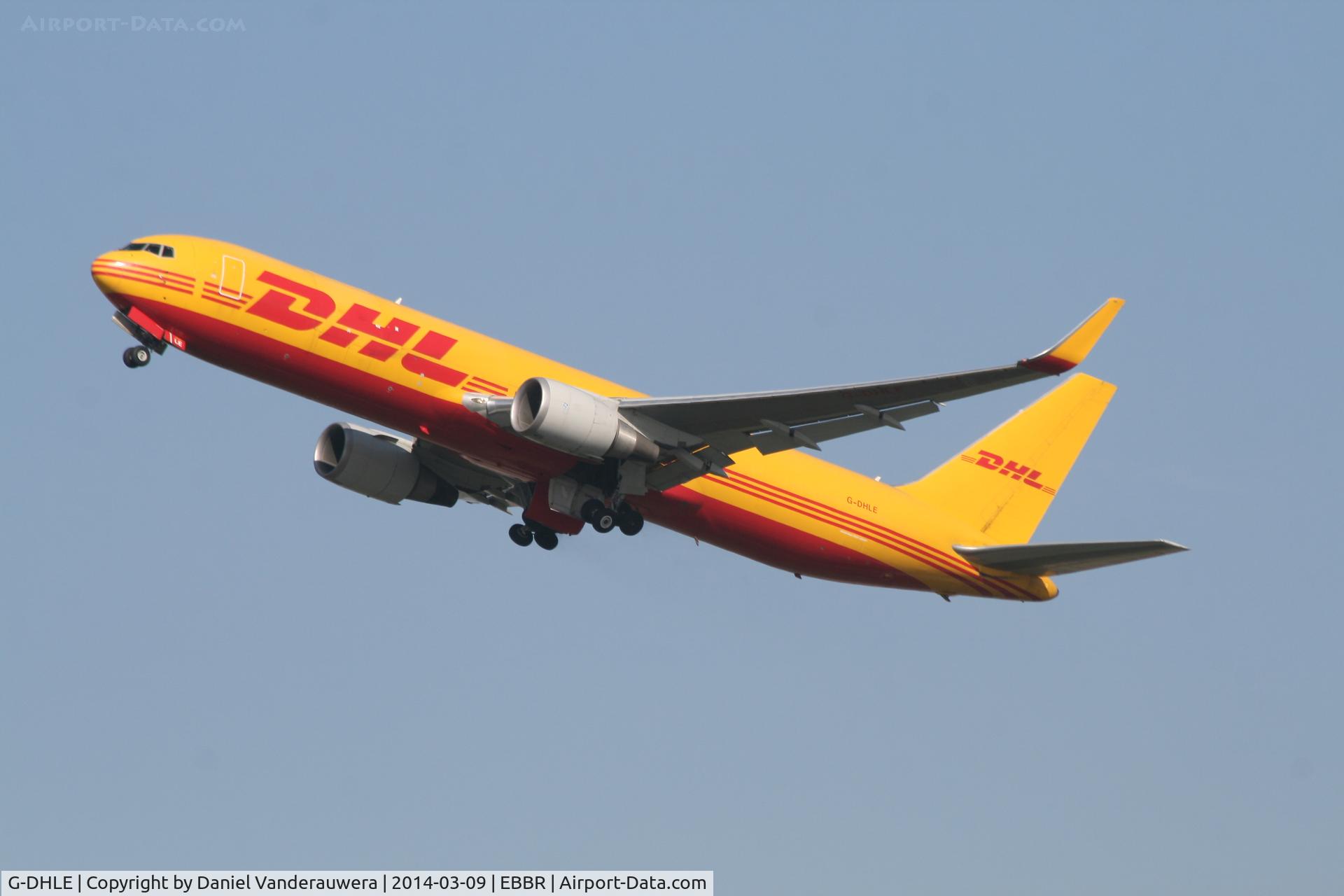 G-DHLE, 2009 Boeing 767-3JHF C/N 37805, Flight DHK974 is climbing from RWY 25R