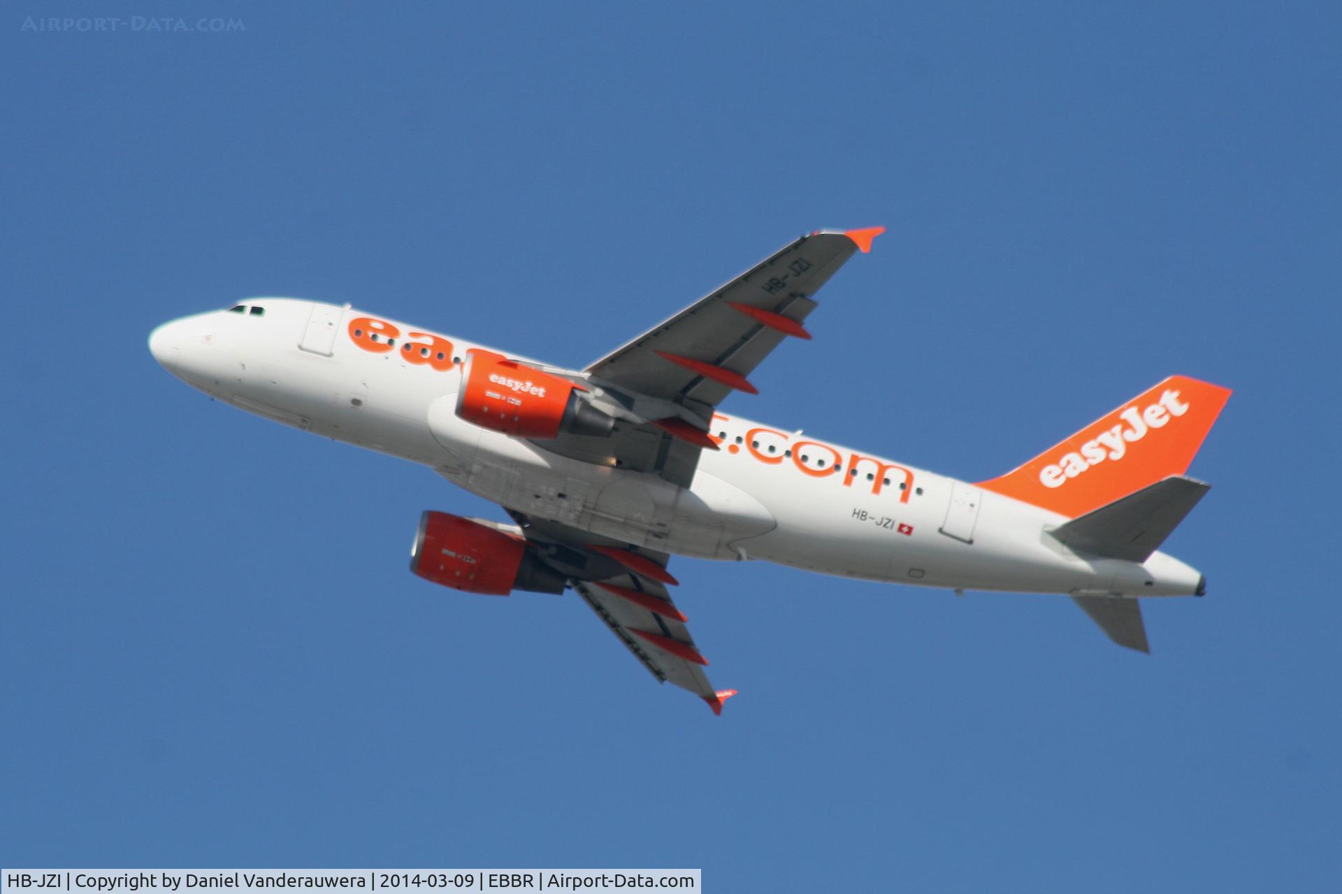 HB-JZI, 2004 Airbus A319-111 C/N 2245, Flight EZS1536 is climbing from RWY 25R