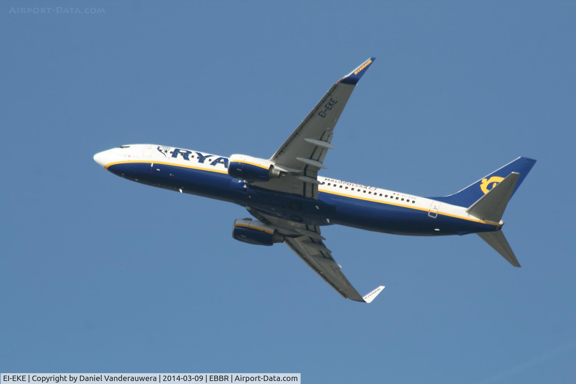 EI-EKE, 2010 Boeing 737-8AS C/N 35023, Flight FR2928 is climbing from RWY 25R
