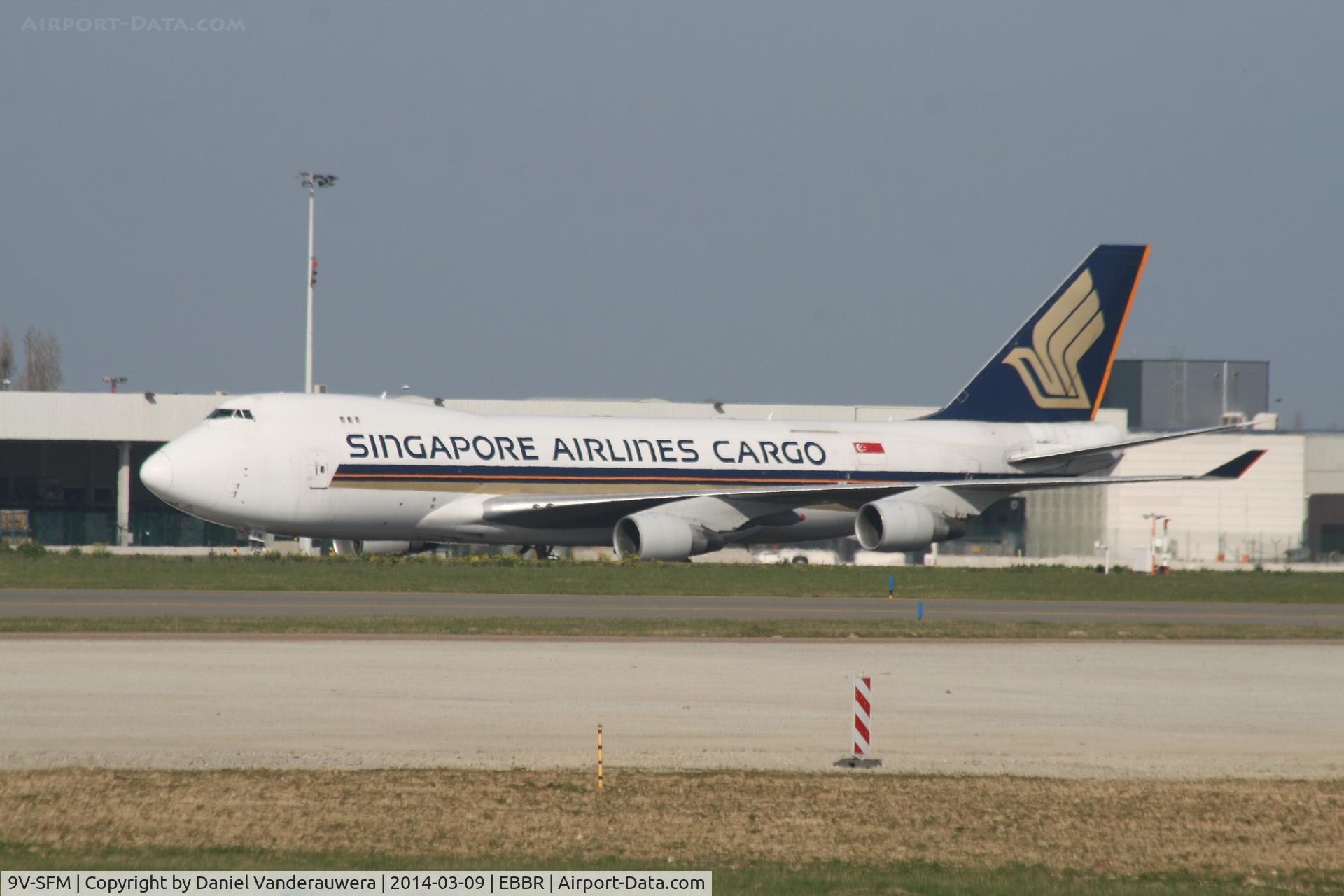 9V-SFM, 2003 Boeing 747-412F/SCD C/N 32898, Taxiing to Brucargo apron
