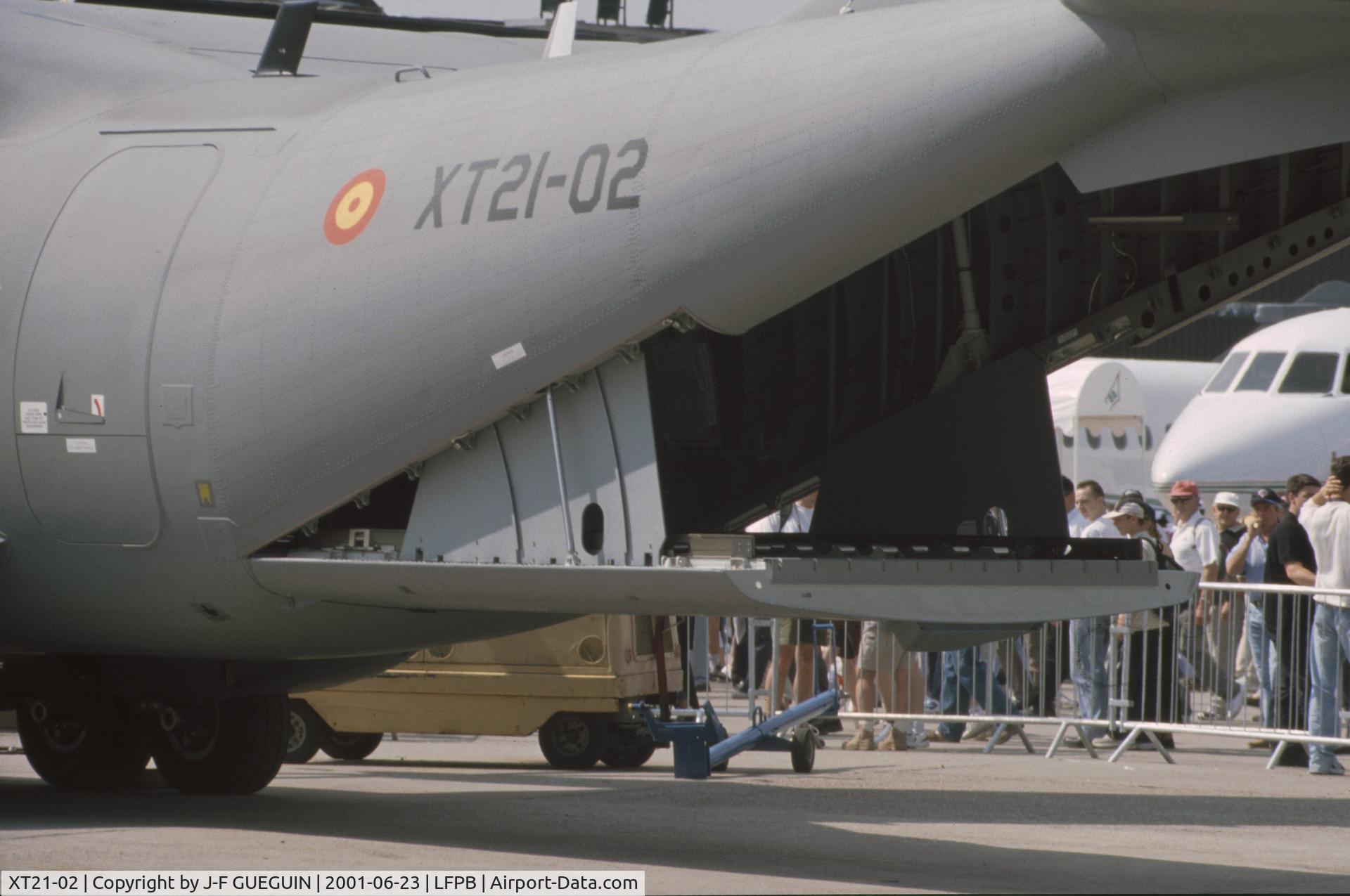 XT21-02, 2001 CASA C-295M C/N EA03-02-003, On display at 2001 Paris-Le Bourget airshow.