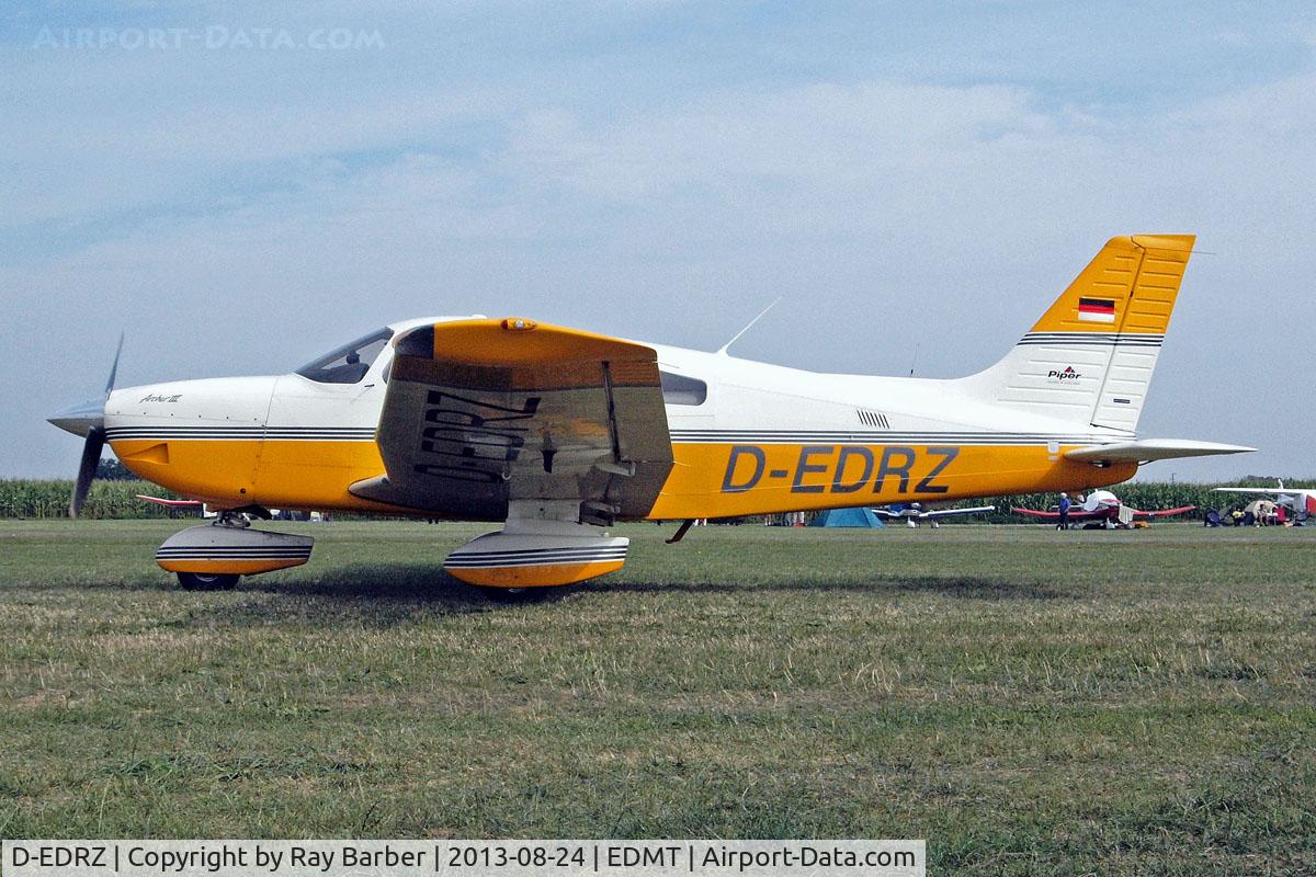 D-EDRZ, 1999 Piper PA-28-181 Archer III C/N 2843235, Piper PA-28-181 Archer III [2843235] Tannheim~D 24/08/2013