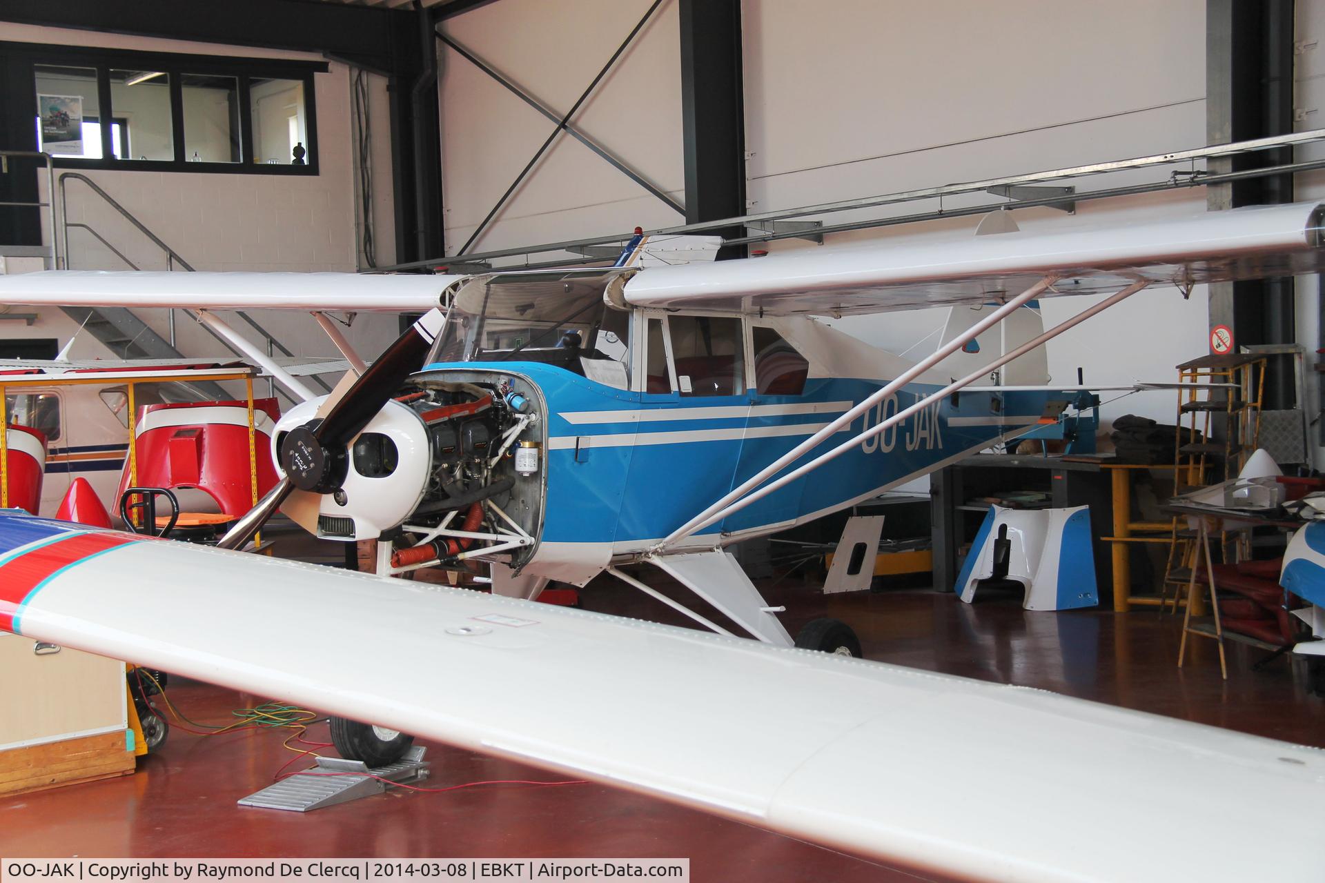 OO-JAK, Piper PA-22-150 Tri Pacer C/N 22-7640, Gill Aviation repair
