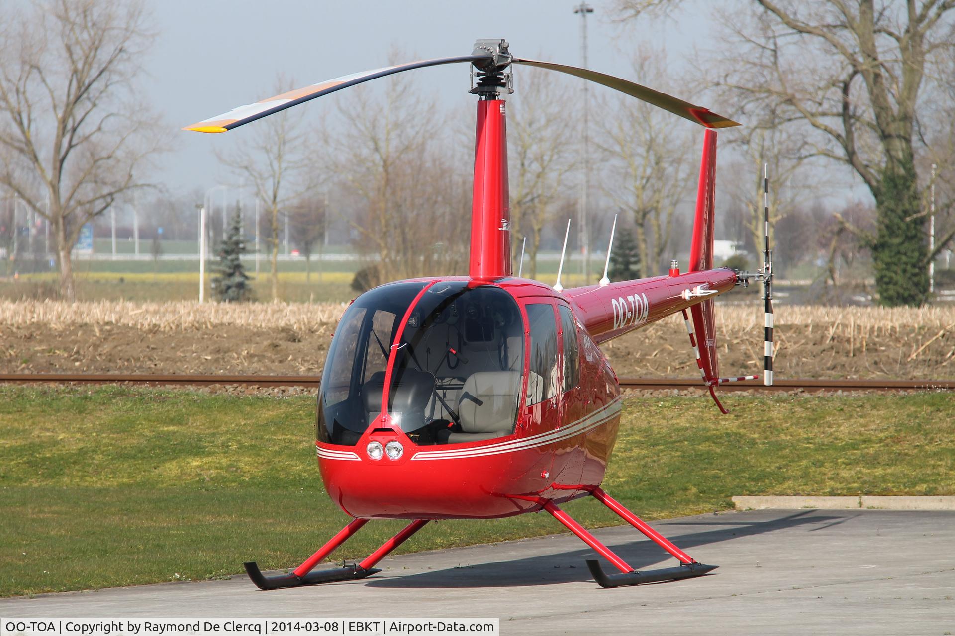 OO-TOA, 2013 Robinson R44 Raven II C/N 13585, Wevelgem