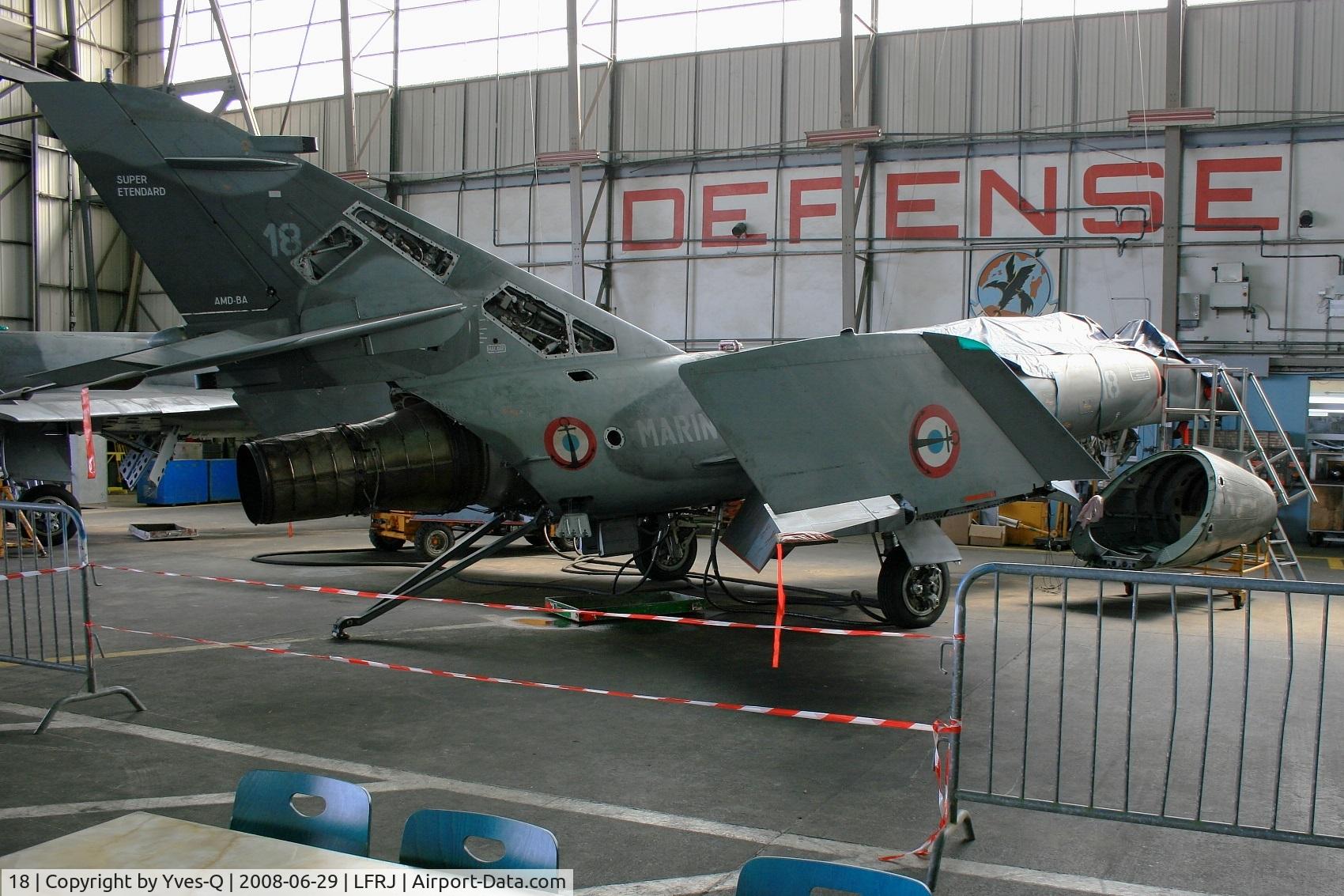 18, Dassault Super Etendard C/N 18, French Naval Aviation Dassault Super Etendard M (SEM), Landivisiau Naval Air Base (LFRJ) Open day Tiger Meet 2008