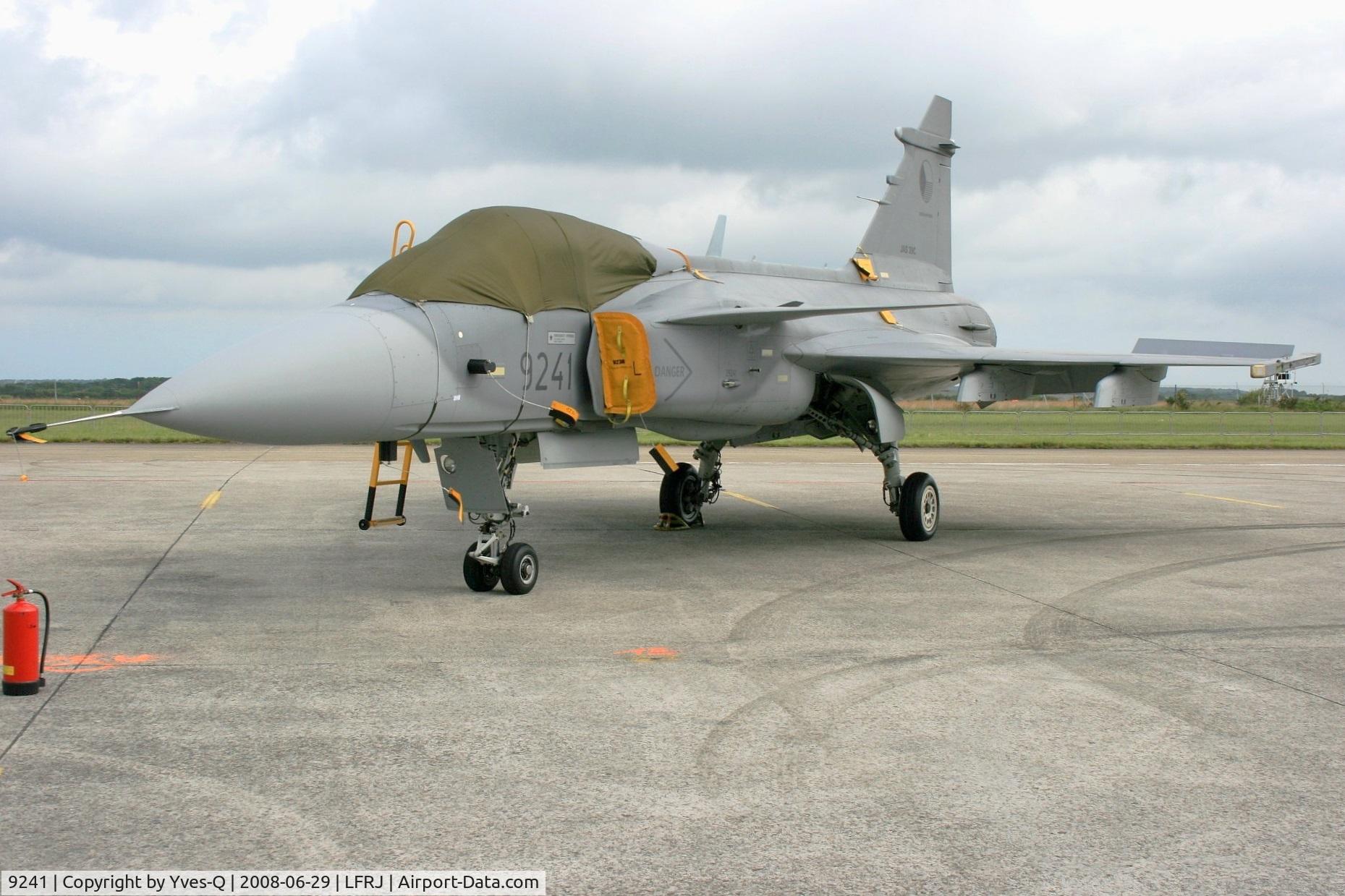 9241, Saab JAS-39C Gripen C/N 39241, Czech Republic Air Force Saab JAS-39C Gripen, Landivisiau Naval Air Base (LFRJ) Open day Tiger Meet 2008