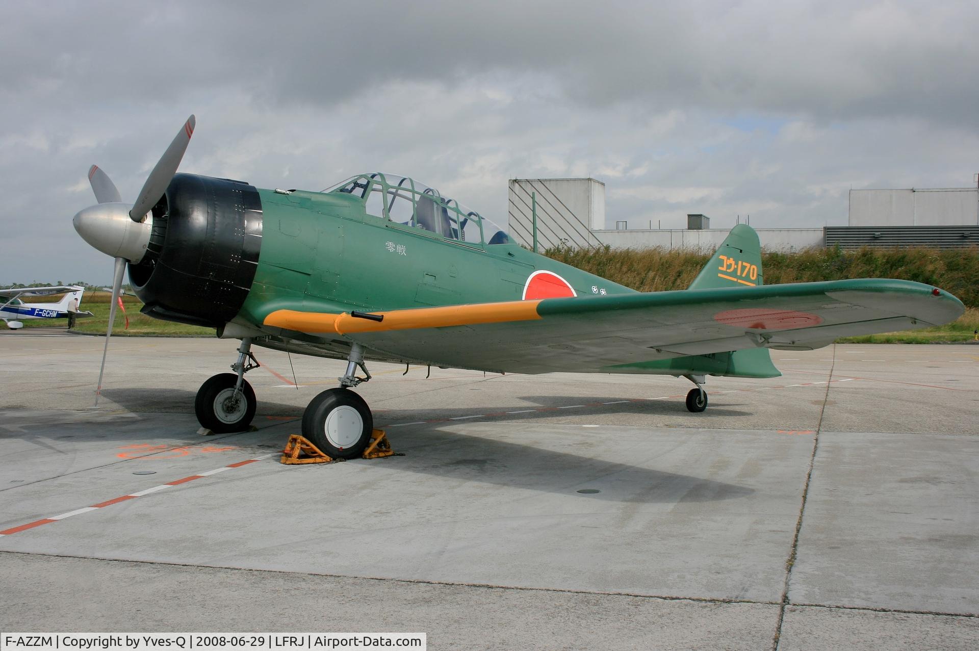 F-AZZM, 2000 North American AT-6B Texan C/N SA-32, North American AT-6B Texan-Zero, Landivisiau Naval Air Base (LFRJ) Open day Tiger Meet 2008