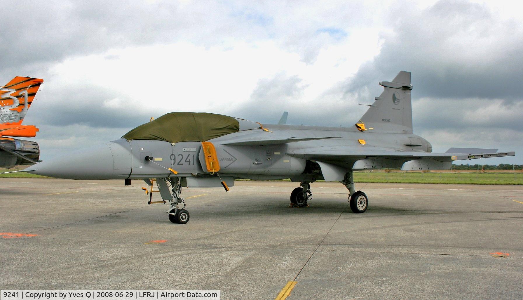 9241, Saab JAS-39C Gripen C/N 39241, Czech Republic Air Force Saab JAS-39C Gripen, Landivisiau Naval Air Base (LFRJ) Open day Tiger Meet 2008
