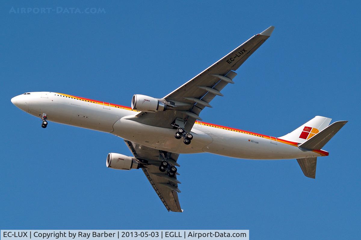 EC-LUX, 2013 Airbus A330-302 C/N 1405, Airbus A330-302 [1405] (Iberia) Home~G 03/05/2013. On approach 27R.