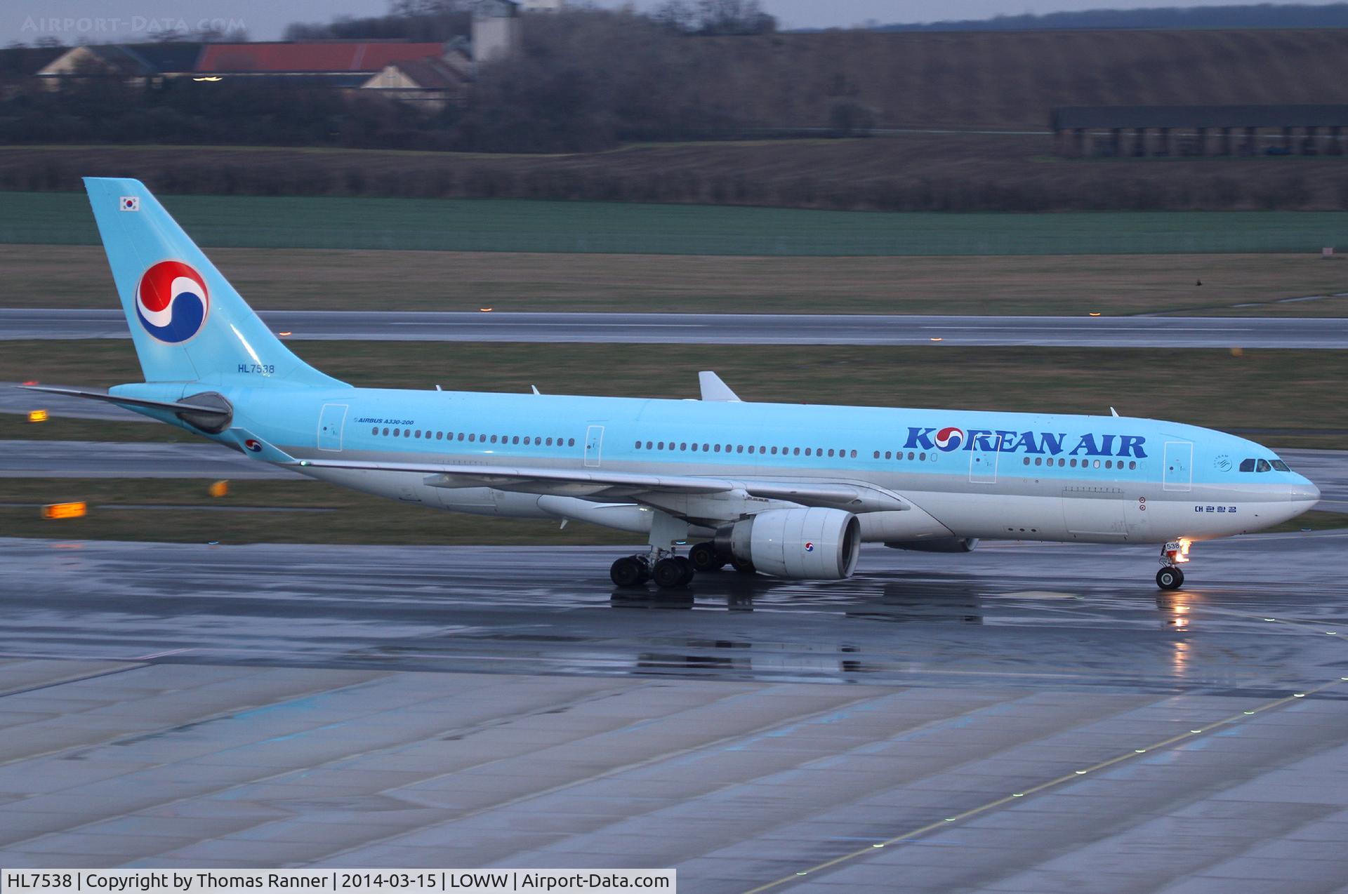 HL7538, 1998 Airbus A330-223 C/N 222, Korean A330