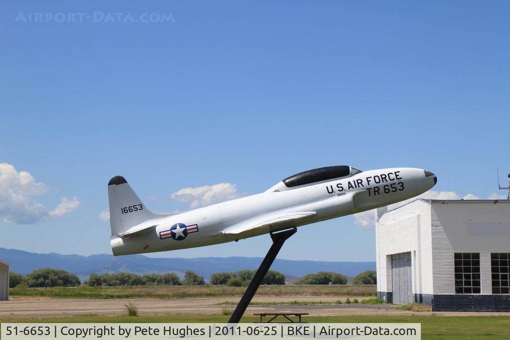 51-6653, 1951 Lockheed T-33A Shooting Star C/N 580-5985, 51-6653 T-33 on guard at Baker City, OR