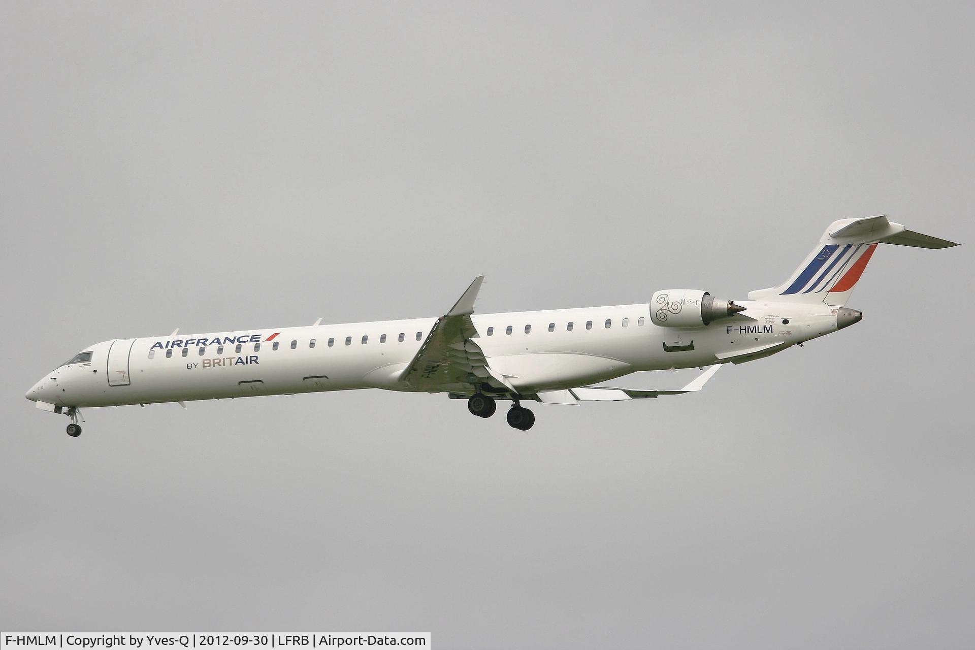 F-HMLM, 2012 Bombardier CRJ-1000EL NG (CL-600-2E25) C/N 19023, Canadair Regional Jet CRJ-1000, Short approach rwy 25L, Brest-Guipavas Airport (LFRB-BES)